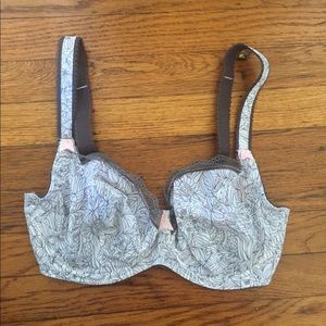 NWOT Freya 30G (us) floral patterned bra